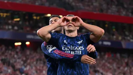 纽卡斯尔联队迎战阿森纳：英超激战一触即发，交锋历史揭示悬念